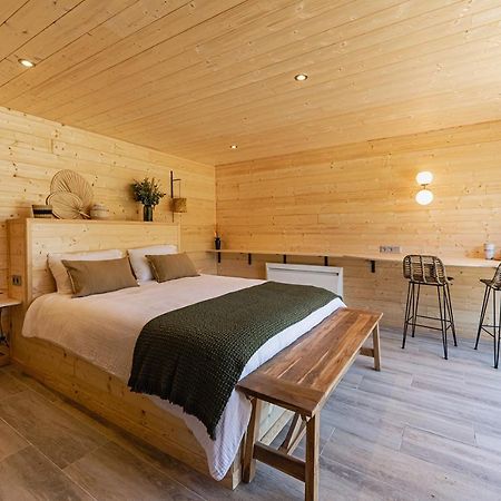 Les Lodges De Malbrough 아이레수르라리스 외부 사진
